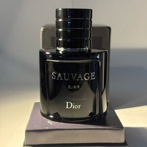 Dior Sauvage Elixir in Elegant Black